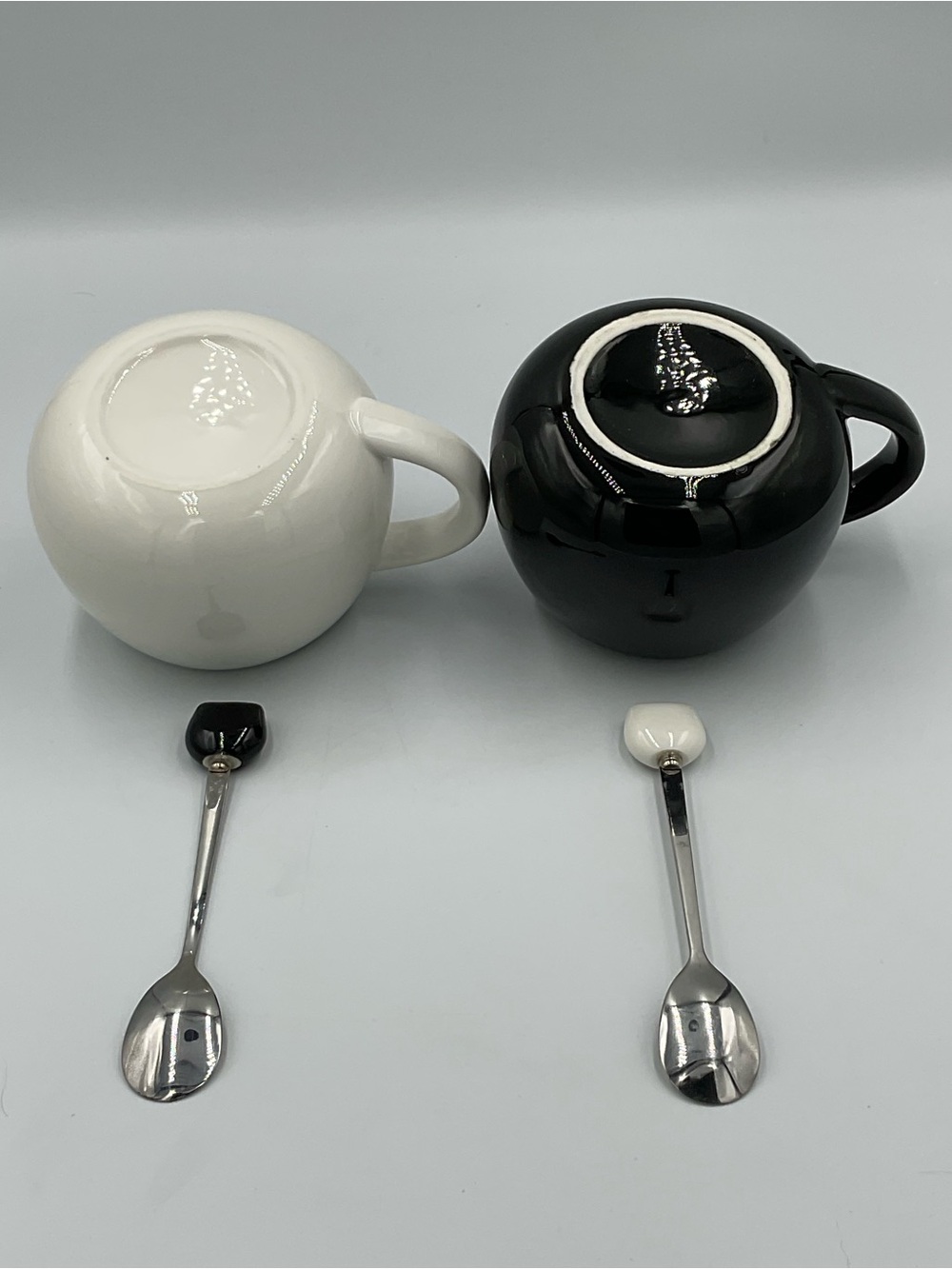 Koolkatkoo Black & White Ceramic Coffee Mug Set with Matching Spoons - Picture 10 of 10